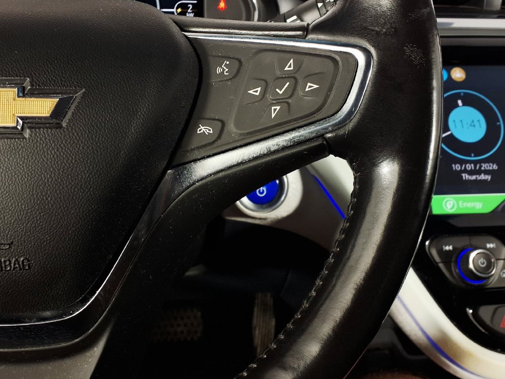 Used 2021 Chevrolet Bolt Premier w/ Infotainment Package FWD image 20