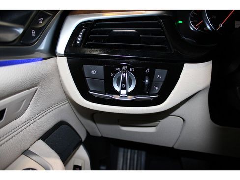 Used 2018 BMW 640i Gran Turismo xDrive w/ M Sport Package image 35