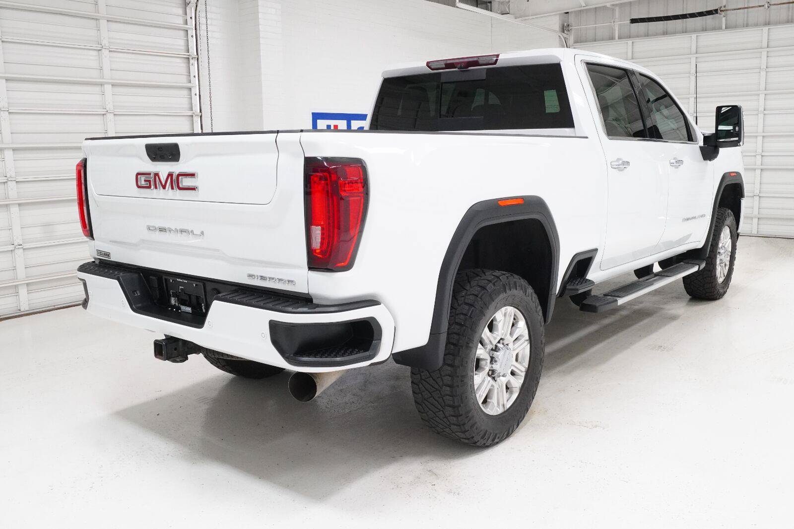 Used 2023 GMC Sierra 2500 Denali w/ Denali Ultimate Package AWD/4WD image 32