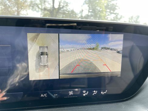 Used 2025 Buick Envision Preferred image 20