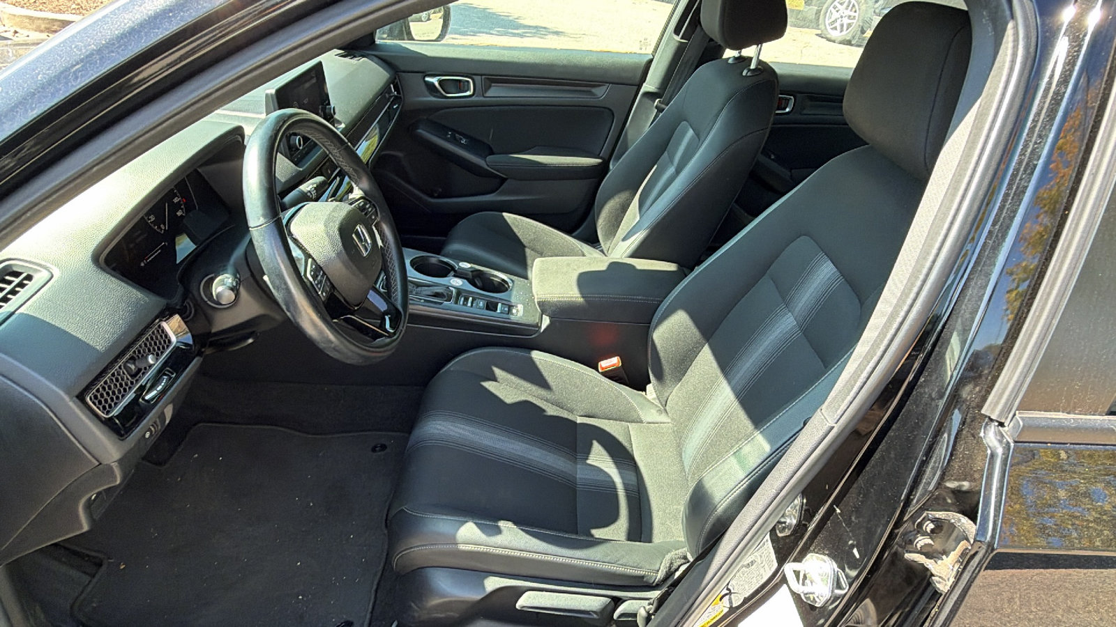 Used 2025 Honda Civic Sport image 16