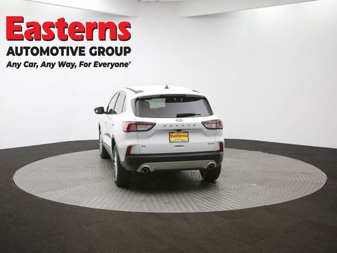 Used 2022 Ford Escape SE w/ Cold Weather Package image 35