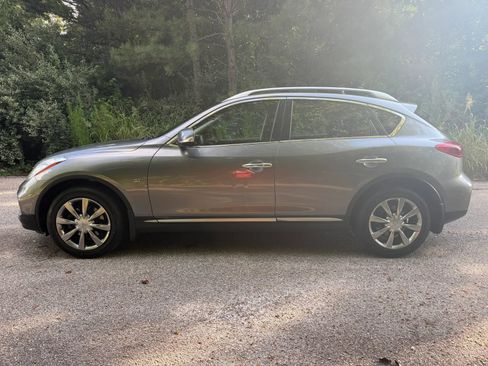 Used 2017 INFINITI QX50 AWD w/ Premium Package image 2