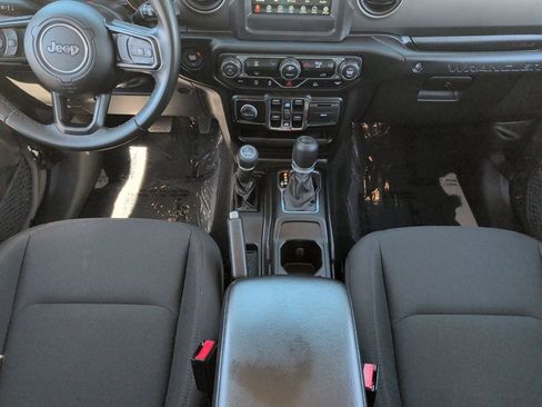 Used 2022 Jeep Wrangler Unlimited Sport AWD/4WD image 17