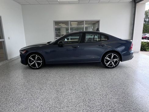 Used 2024 Volvo S60 B5 Core AWD/4WD image 13