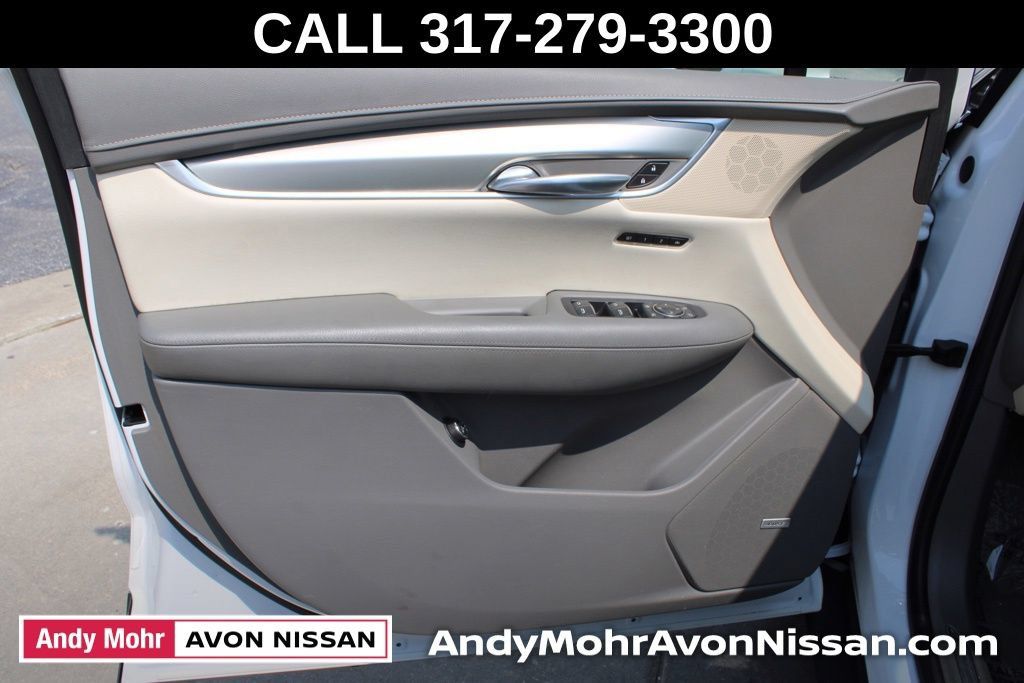 Used 2018 Cadillac XT5 Luxury w/ Driver Awareness Package AWD/4WD image 19