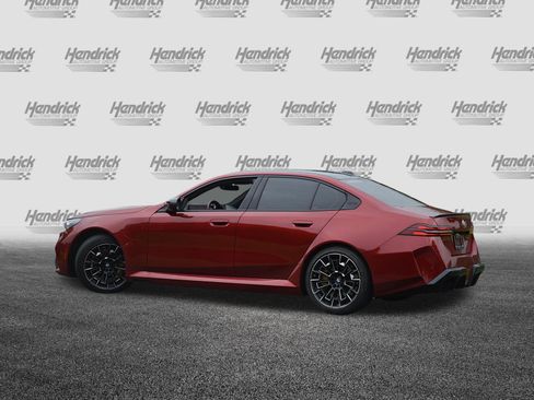 Used 2025 BMW M5 AWD/4WD image 6