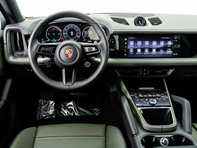 Certified 2026 Porsche Cayenne Coupe AWD/4WD image 17