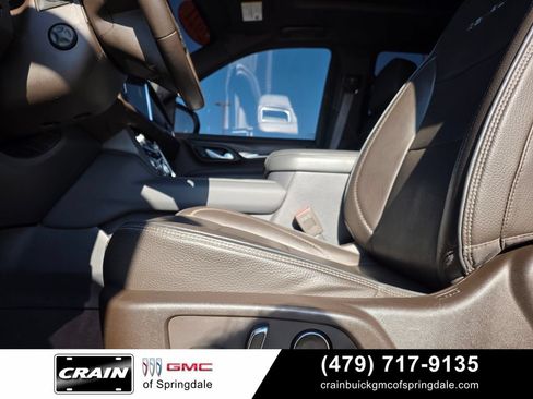Used 2021 GMC Yukon Denali w/ Denali Premium Package AWD/4WD image 11