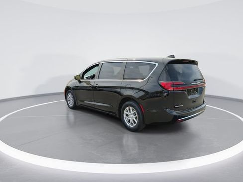 New 2026 Chrysler Pacifica Select FWD image 6