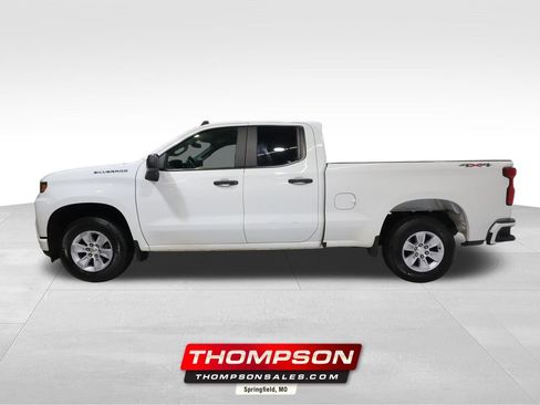 Used 2020 Chevrolet Silverado 1500 Custom w/ Custom Value Package image 1