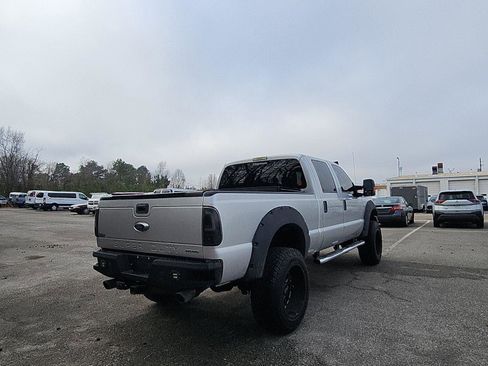 Used 2015 Ford F250 XLT w/ XLT Value Package image 5