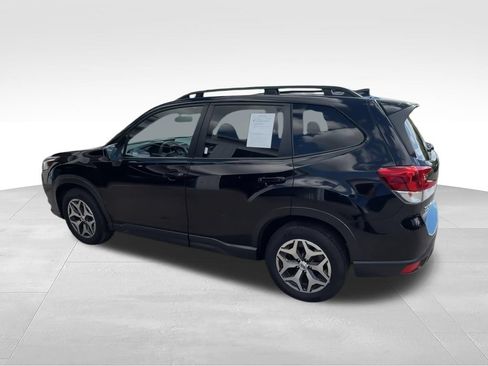 Used 2024 Subaru Forester Premium AWD/4WD image 6