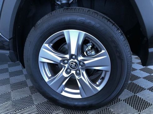 Certified 2025 Toyota RAV4 LE AWD/4WD image 16
