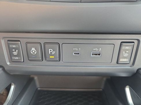 New 2026 Nissan Frontier SV w/ Tow Package RWD image 32