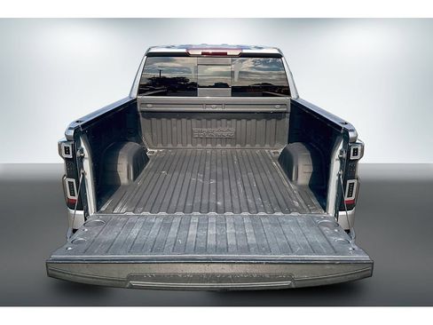 Used 2019 Chevrolet Silverado 1500 High Country w/ Max Trailering Package AWD/4WD image 7