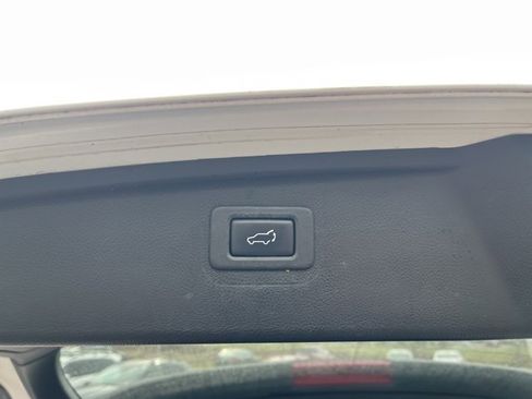 Used 2019 Subaru Outback 2.5i Limited image 14