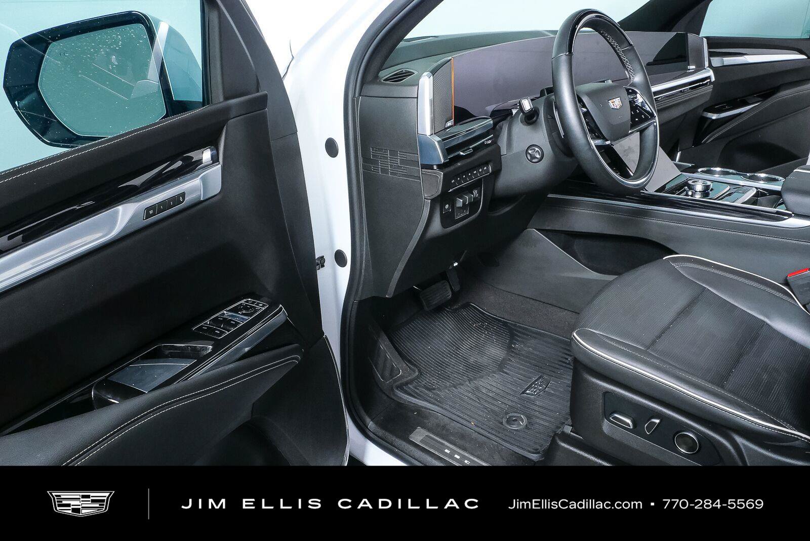 Used 2026 Cadillac Escalade ESV Sport w/ Touring Package AWD/4WD image 8
