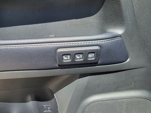 Used 2019 Toyota 4Runner Limited AWD/4WD image 11