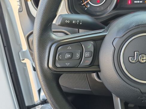 Used 2025 Jeep Wrangler Unlimited Sport AWD/4WD image 19