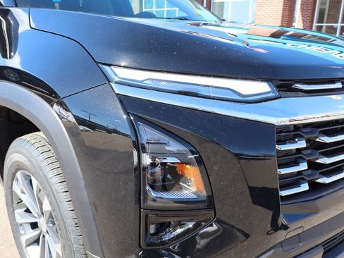 New 2026 Chevrolet Equinox LT w/ Convenience Package II image 3