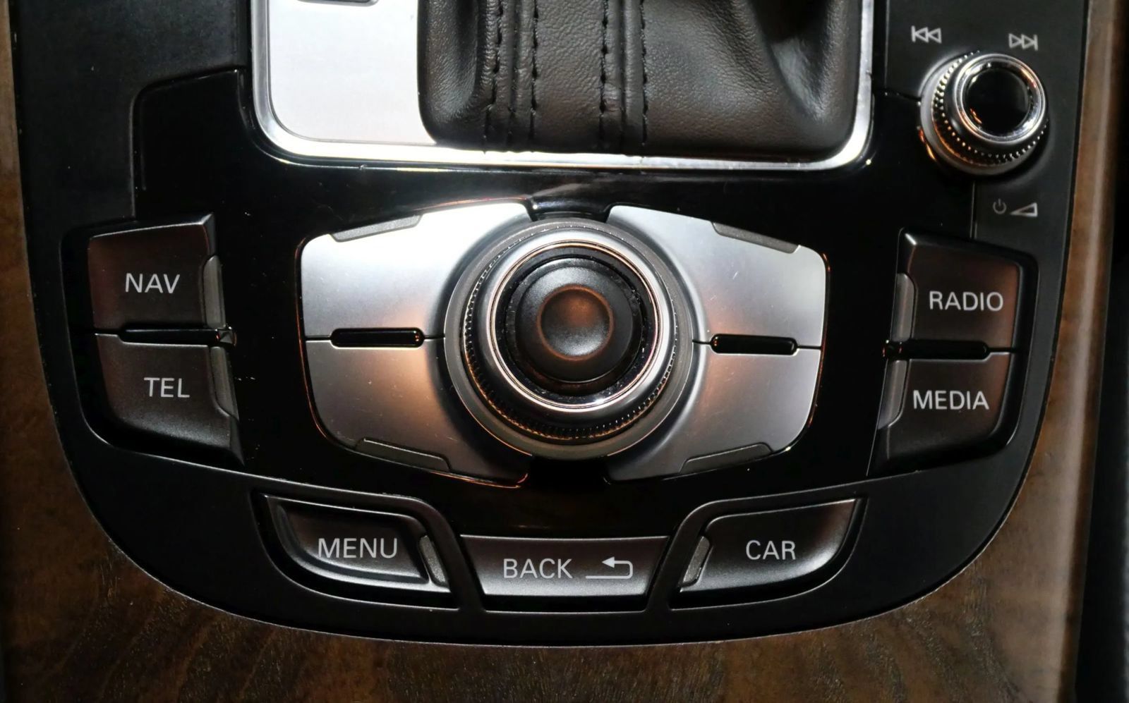 Used 2015 Audi A4 2.0T Premium w/ Audi MMI Navigation AWD/4WD image 20
