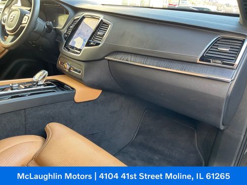 Certified 2023 Volvo XC90 B6 Ultimate w/ Protection Package Premier image 9