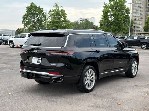 Used 2021 Jeep Grand Cherokee L Summit w/ Luxury Tech Group V AWD/4WD image 9