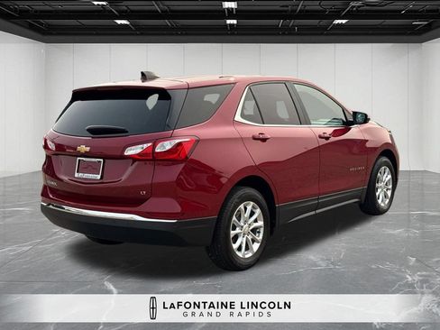 Used 2018 Chevrolet Equinox LT FWD image 5