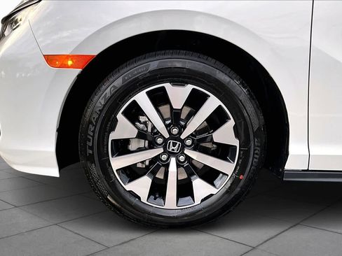 Certified 2026 Honda Odyssey EX-L image 44