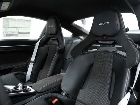 New 2026 Porsche 911 GT3 image 5
