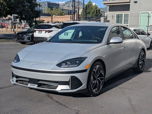 Used 2024 Hyundai Ioniq 6 SEL AWD/4WD image 11