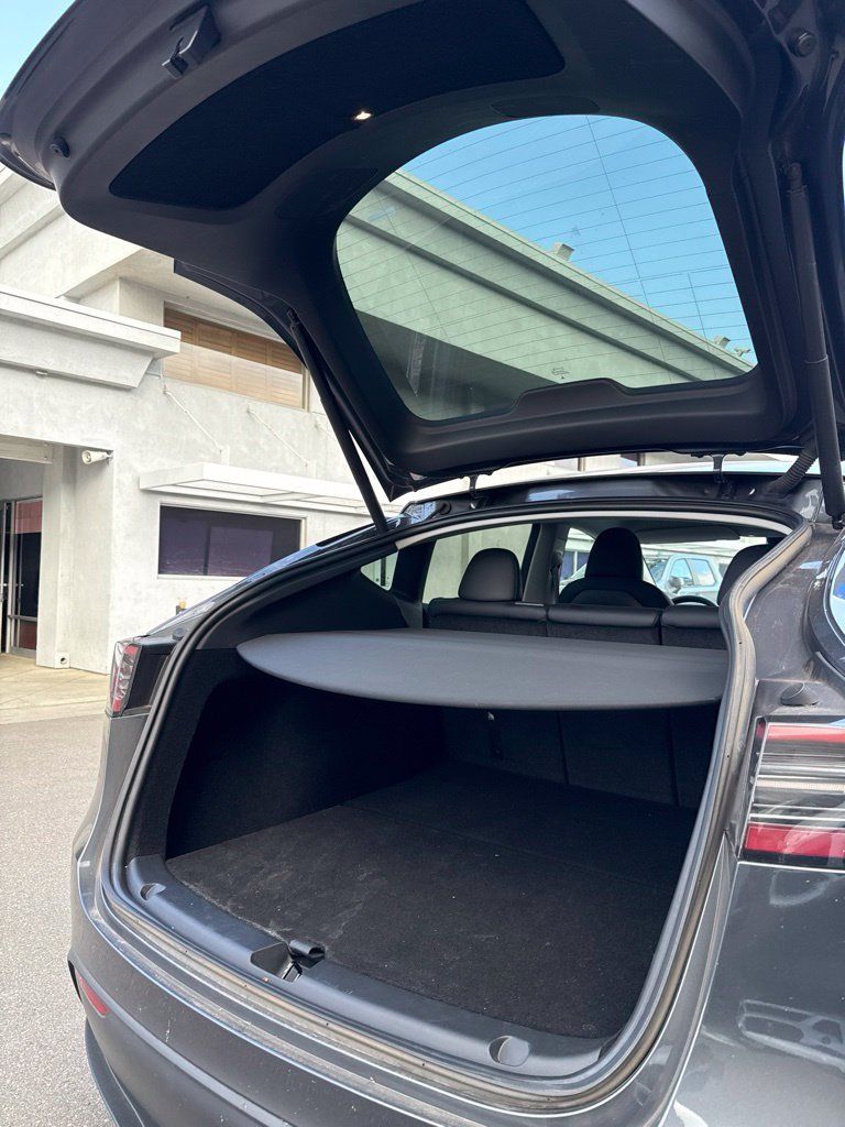 Used 2023 Tesla Model Y Long Range AWD/4WD image 15