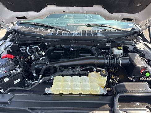 Used 2021 Ford F150 XLT image 10