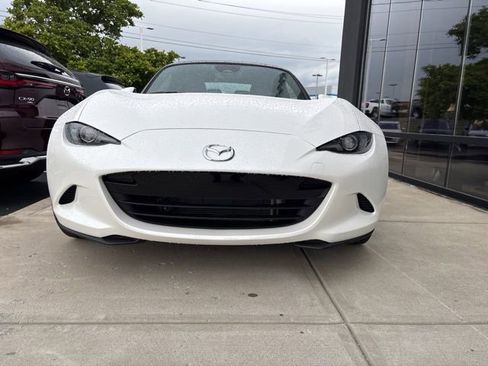 New 2026 MAZDA MX-5 Miata Grand Touring RWD image 2