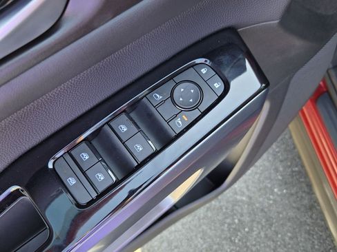 New 2026 Nissan Pathfinder SL w/ SL Premium Package FWD image 19