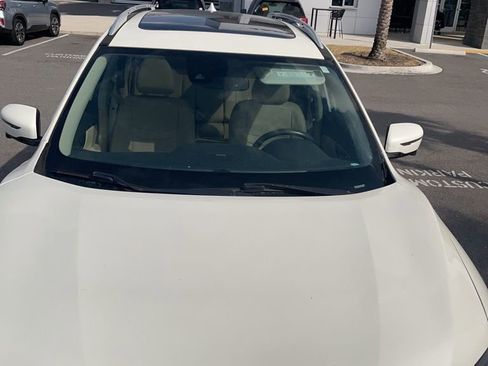 Used 2017 Nissan Rogue SL w/ SL Premium Package image 18