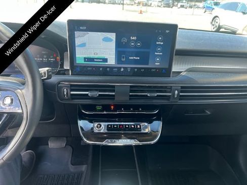 Certified 2023 Lincoln Corsair AWD w/ Equipment Group 101A image 23