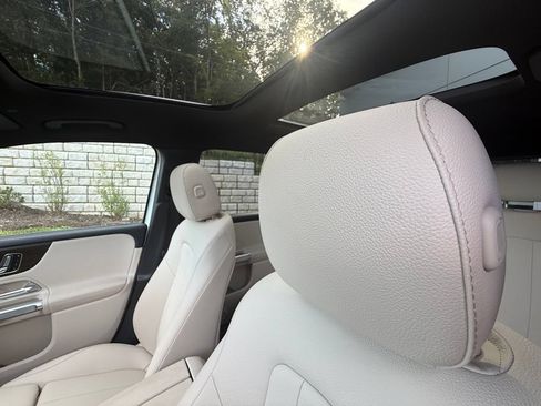 Used 2026 Mercedes-Benz GLB 250 4MATIC image 20