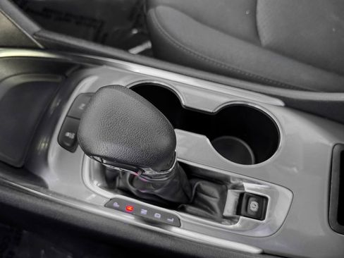 Used 2024 Chevrolet Malibu LT image 16