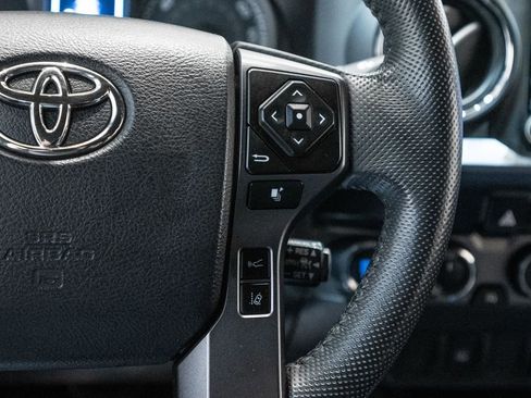 Used 2021 Toyota Tacoma TRD Off-Road image 28