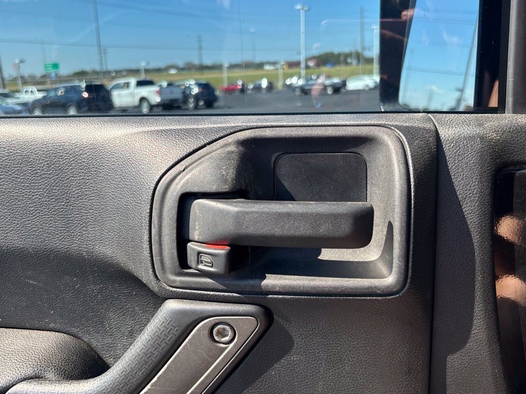 Used 2012 Jeep Wrangler Sport AWD/4WD image 9