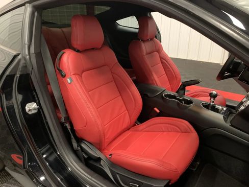 Used 2017 Ford Mustang GT w/ GT Performance Package image 48