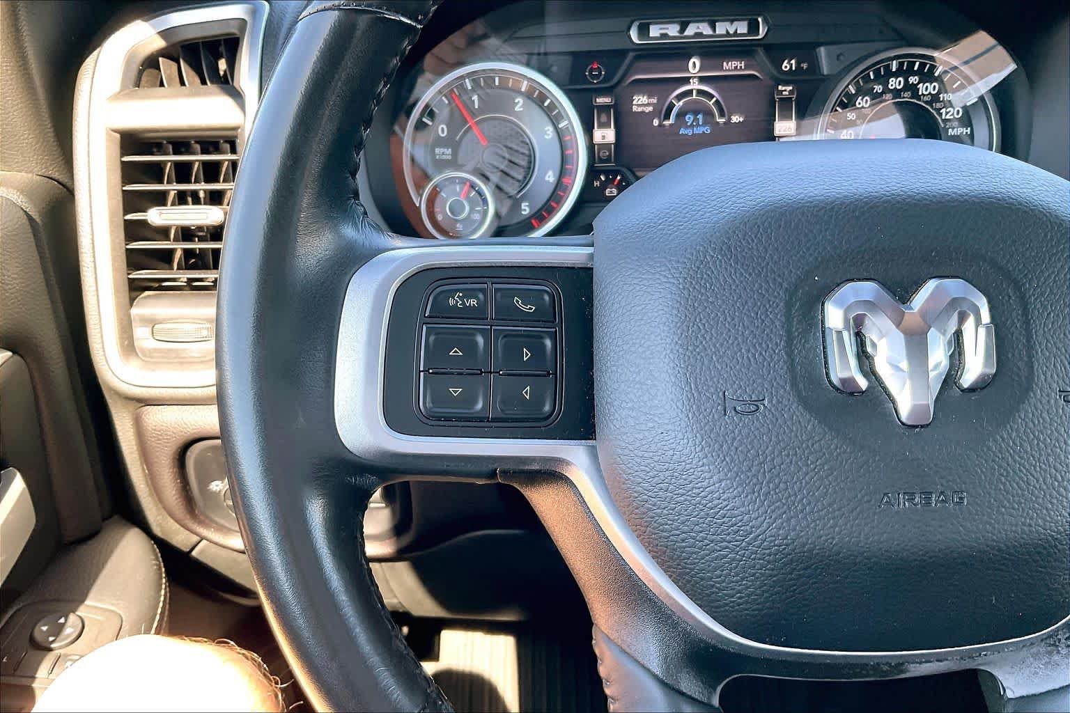 Used 2022 RAM 3500 Big Horn w/ Night Edition AWD/4WD image 23