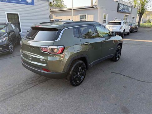 Used 2021 Jeep Compass Latitude AWD/4WD image 6