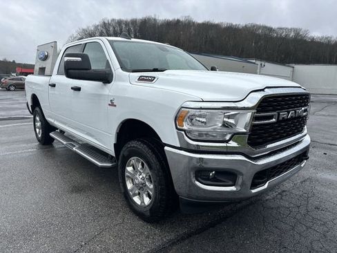 Used 2024 RAM 2500 Big Horn AWD/4WD image 11