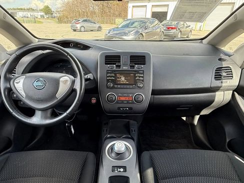Used 2014 Nissan Leaf S w/ Charge Package image 3