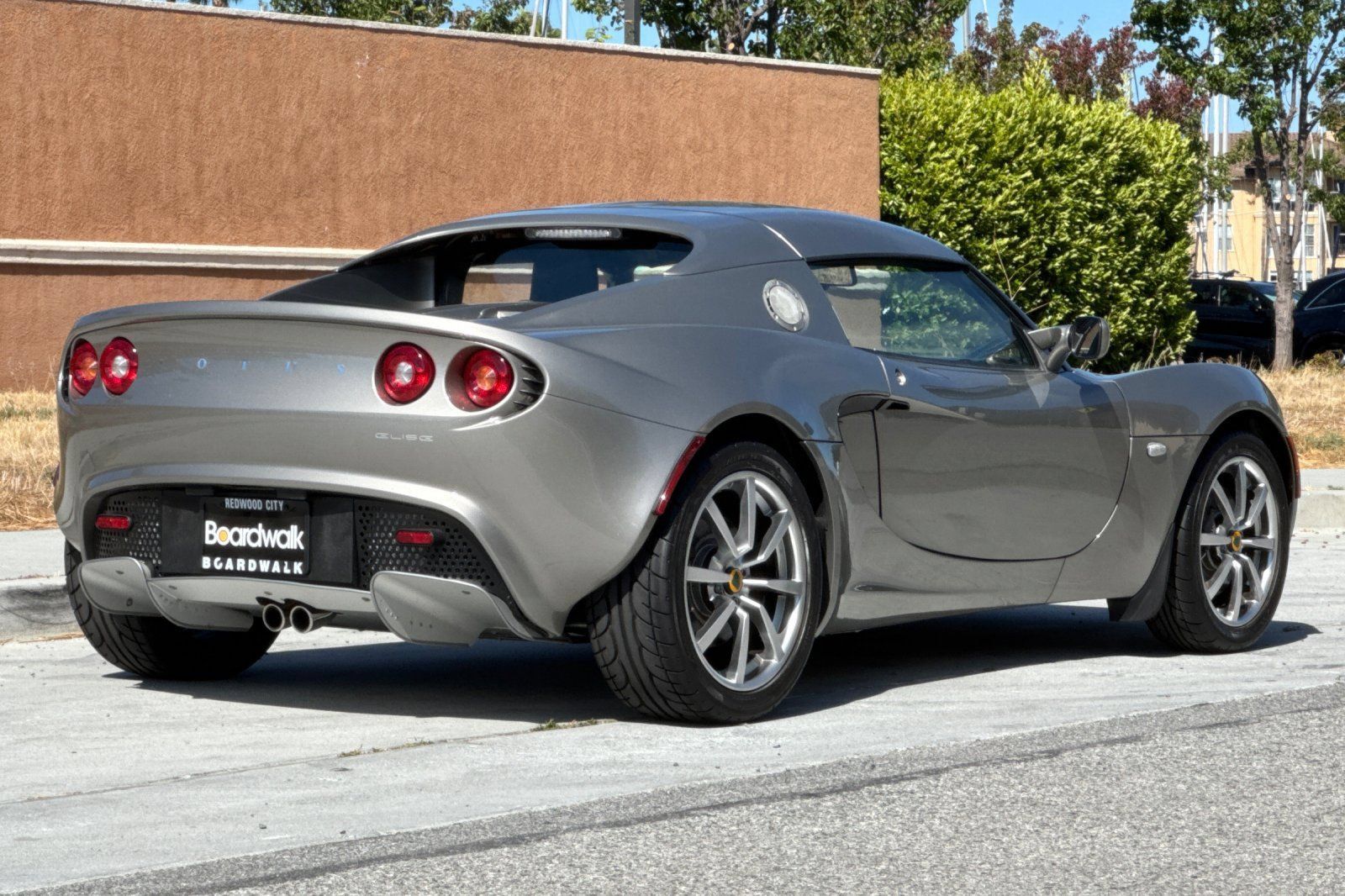 Used 2005 Lotus Elise RWD image 4