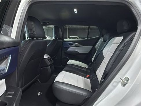 New 2026 Chevrolet Equinox EV LT image 11