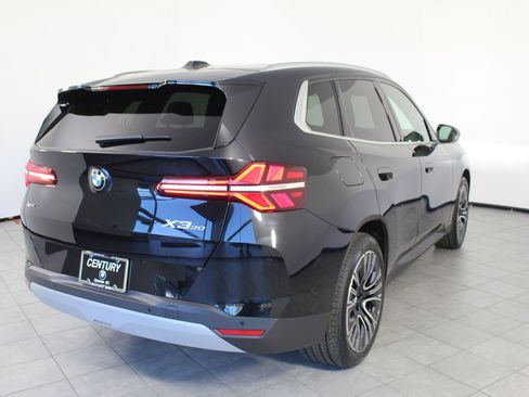 Used 2025 BMW X3 xDrive30i w/ Premium Package image 8